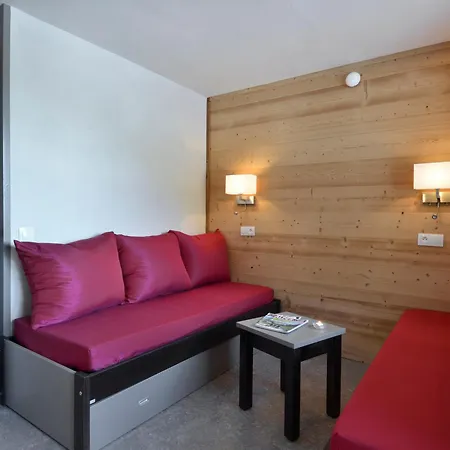 Divisible Renove Au Pied Des Pistes Avec Balcon Et Animaux Admis - Fr-1-181-1996 * La Plagne-Tarentaise